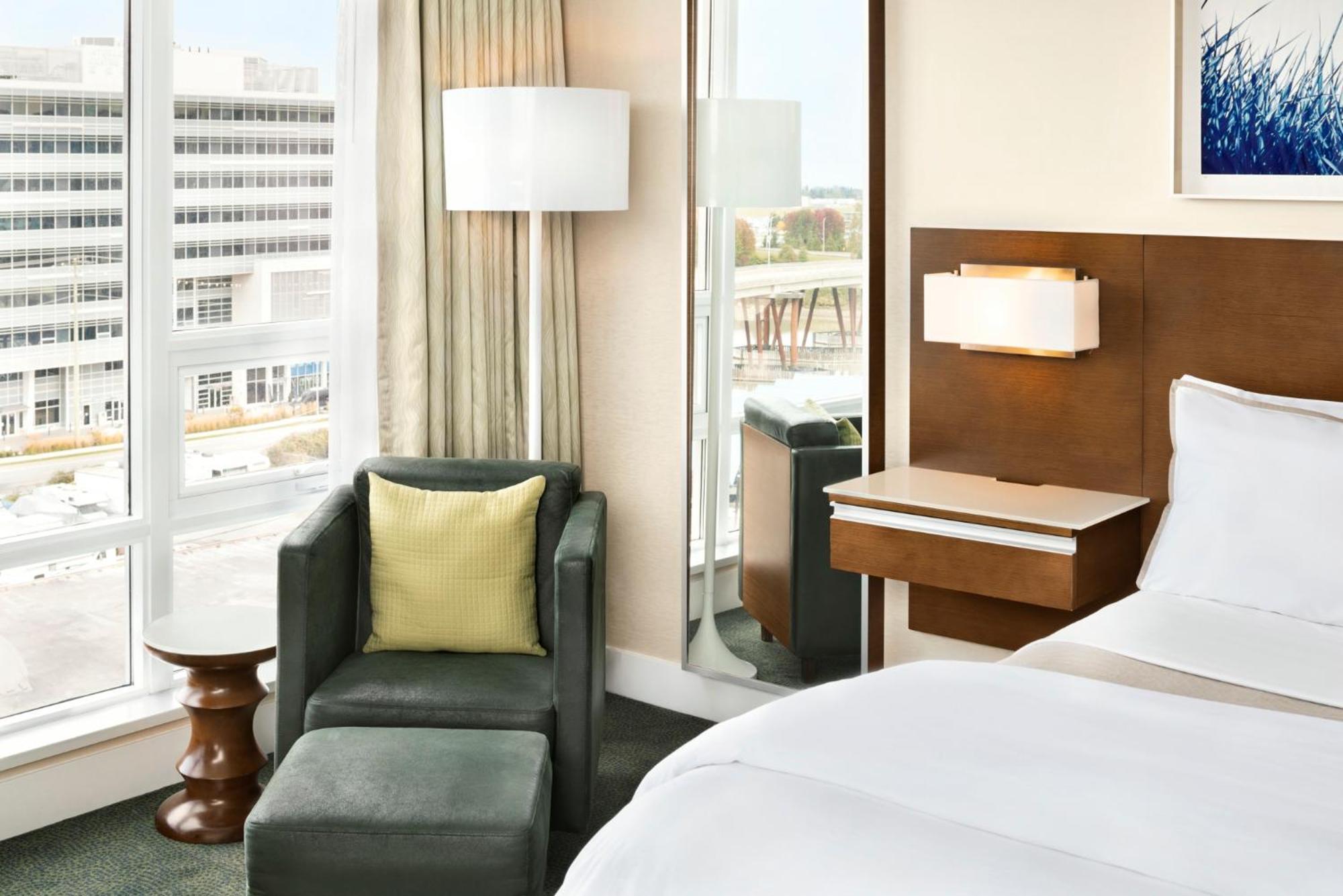 The Westin Wall Centre, Vancouver Airport Ричмонд Экстерьер фото
