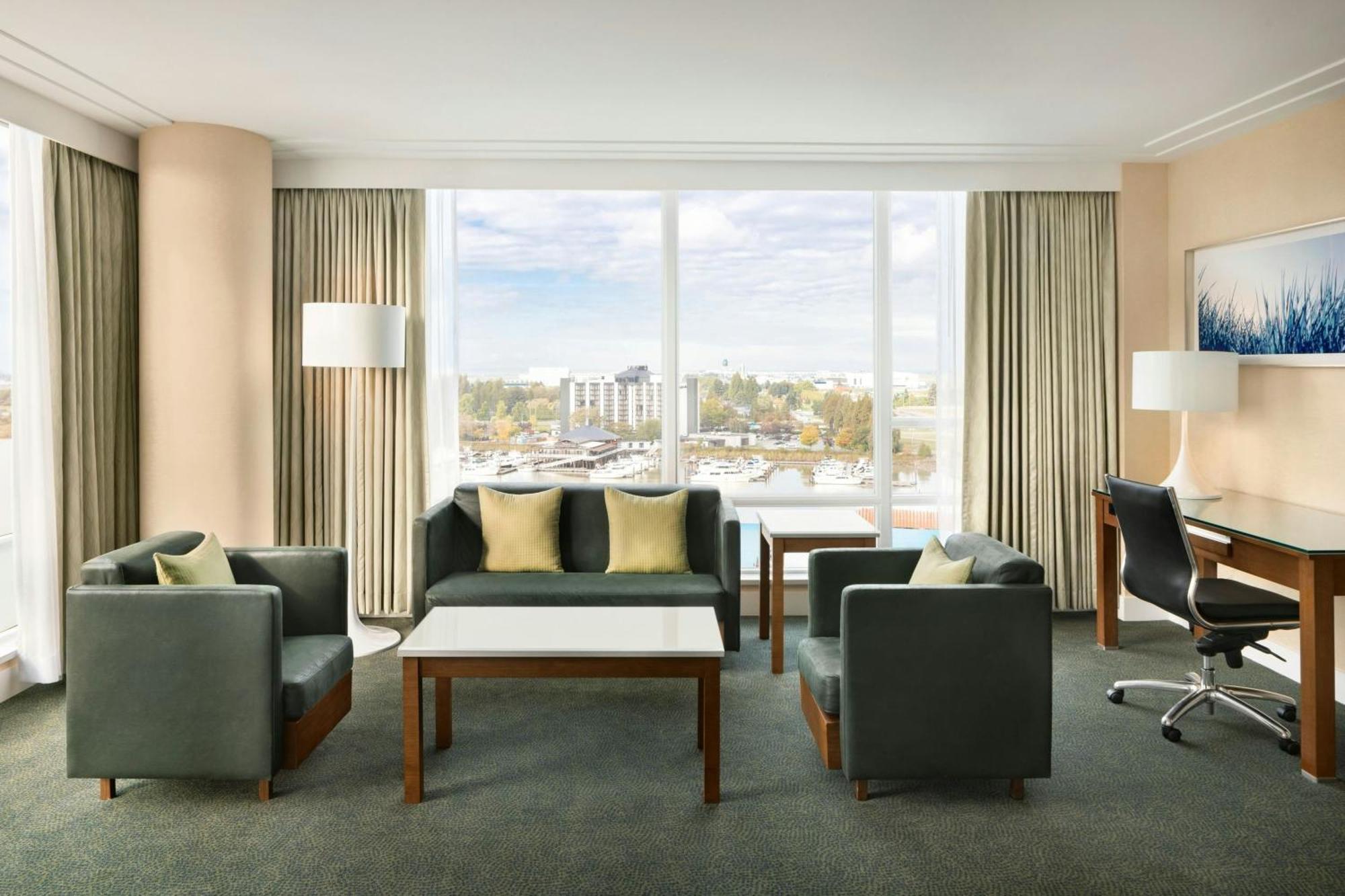 The Westin Wall Centre, Vancouver Airport Ричмонд Экстерьер фото